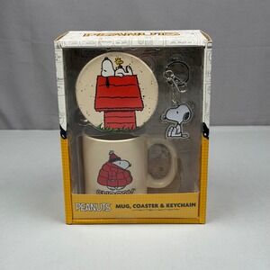 NEW IN BOX Peanuts Snoopy Mug Coaster & Keychain Set Gift Boxed